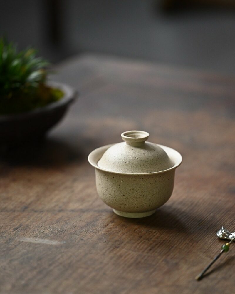 Handmade White Duanni White-thread Zisha Gaiwan with Warm Clay Tone Gaiwan