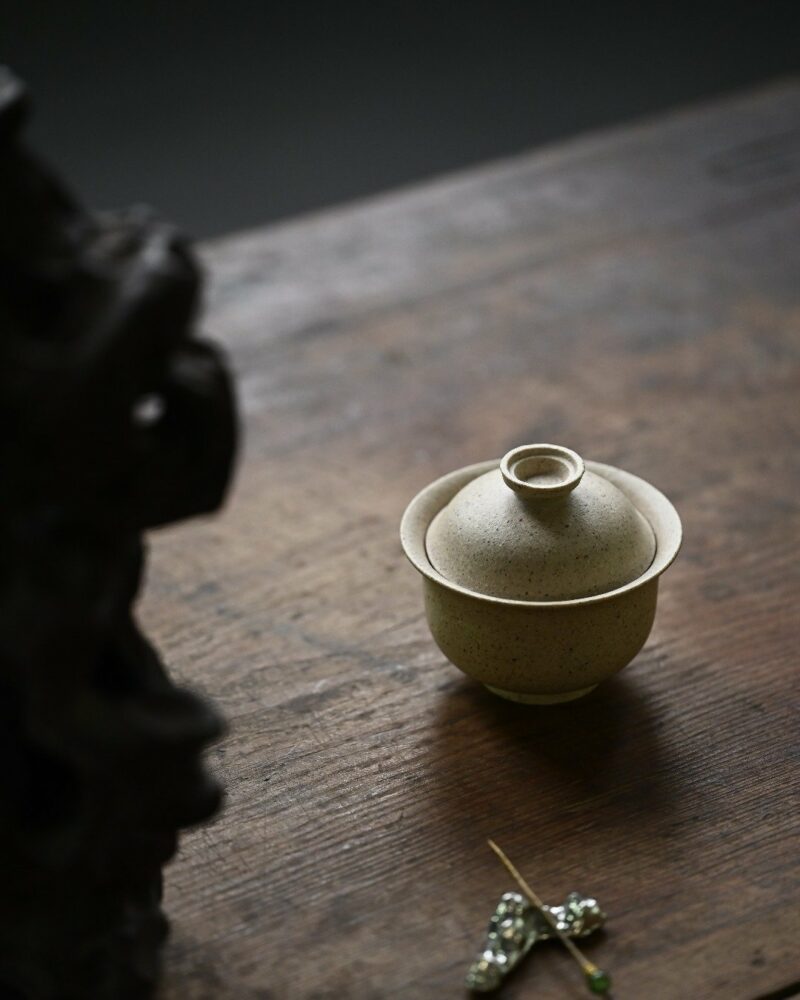 Handmade White Duanni White-thread Zisha Gaiwan with Warm Clay Tone Gaiwan