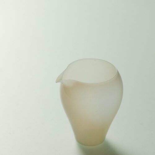 Japanese Style Artistic Glass Icy jade glass eagle-spout 275ml Fair Cup Gong Dao Bei