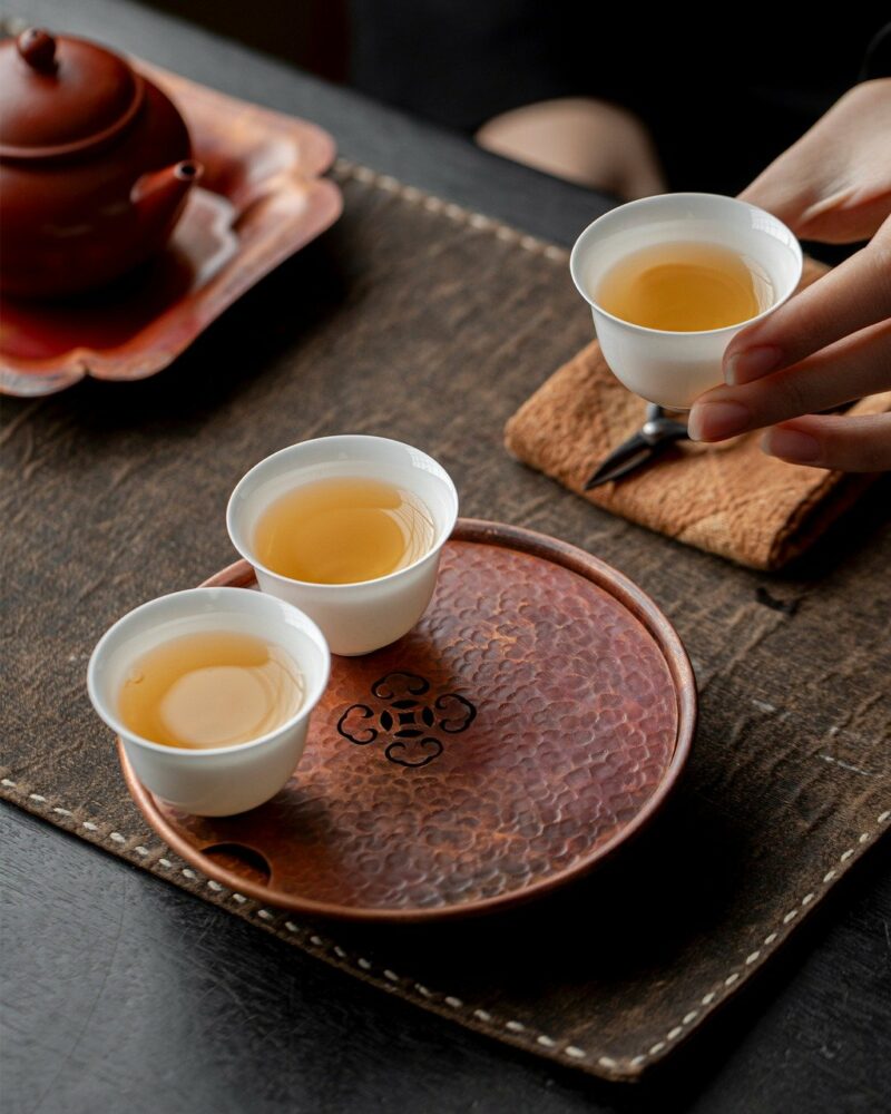 Vintage-Style-Brass-Round-Auspicious-Cloud-Water-Storage-Tea-Tray4 Vintage Style Brass Round Auspicious Cloud Water Storage Tea Tray