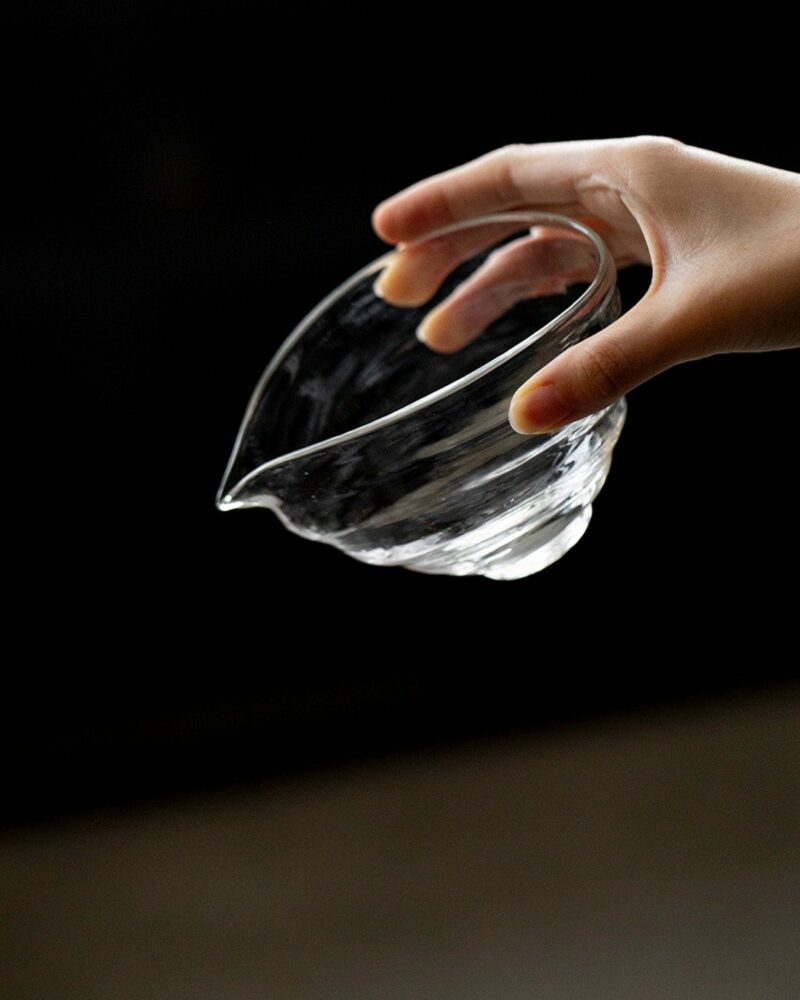 Elegant-Glass-Rippled-Texture-260ml-Fair-Cup-Gong-Dao-Bei4 Elegant Glass Rippled Texture 260ml Fair Cup Gong Dao Bei