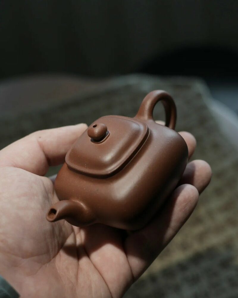 Fully-Handmade-Di-Cao-Qing-Square-Chuan-Lu-100ml-Yixing-Teapot3 Fully Handmade Di Cao Qing Square Chuan Lu 100ml Yixing Teapot