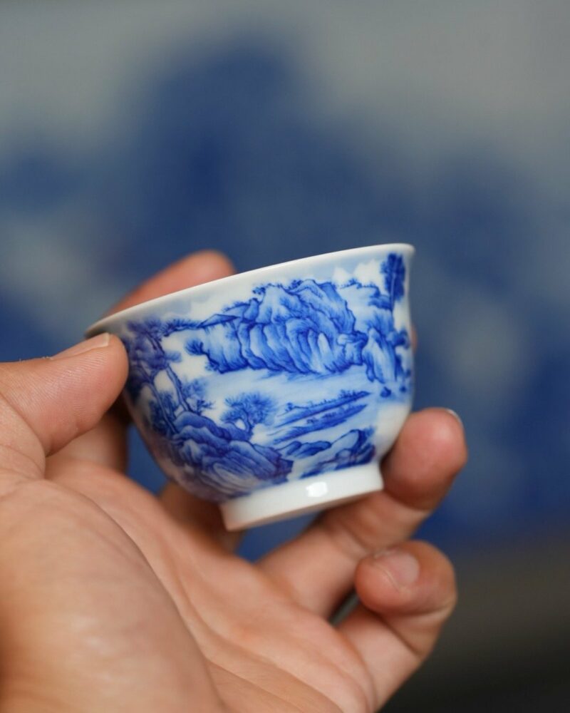 Hand-painted-Qinghua-Porcelain-Mountain-Landscape-75ml-Host-Cup3 Hand-painted Qinghua Porcelain Mountain Landscape 75ml Host Cup