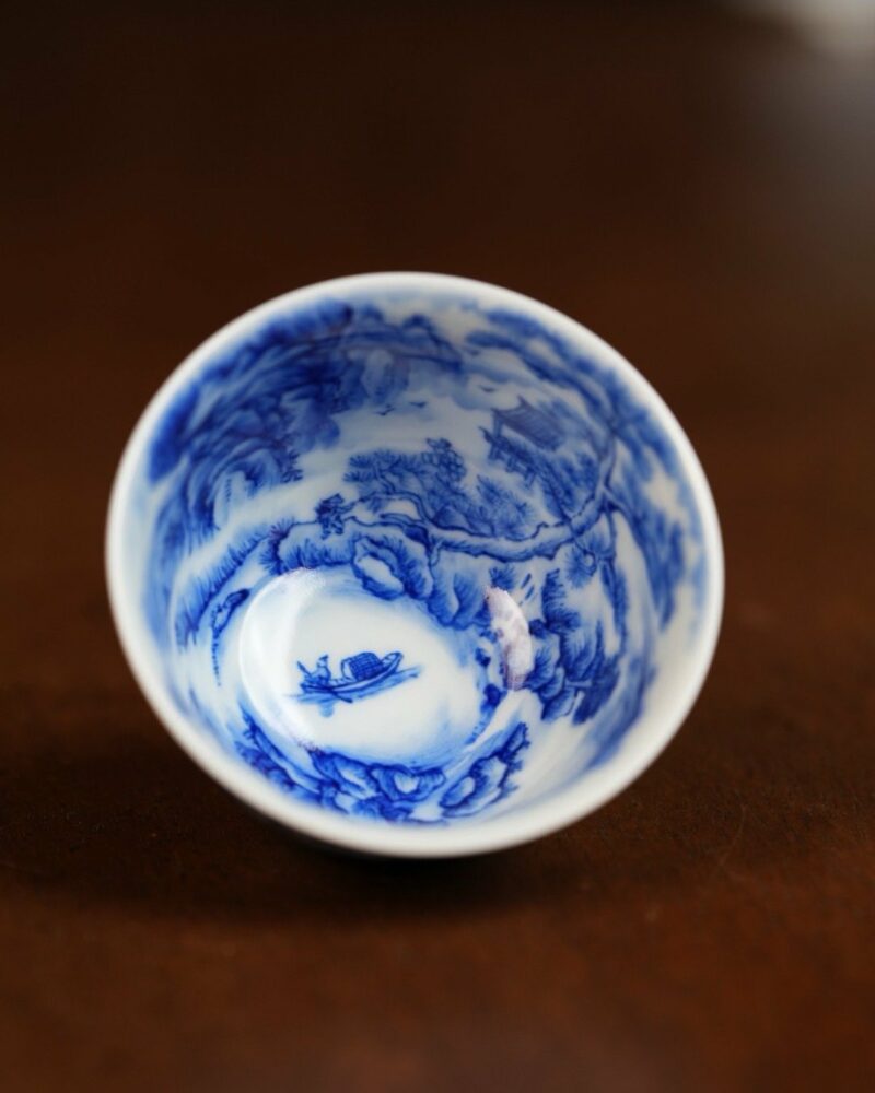 Hand-painted-Qinghua-Porcelain-Mountain-Landscape-75ml-Host-Cup7 Hand-painted Qinghua Porcelain Mountain Landscape 75ml Host Cup