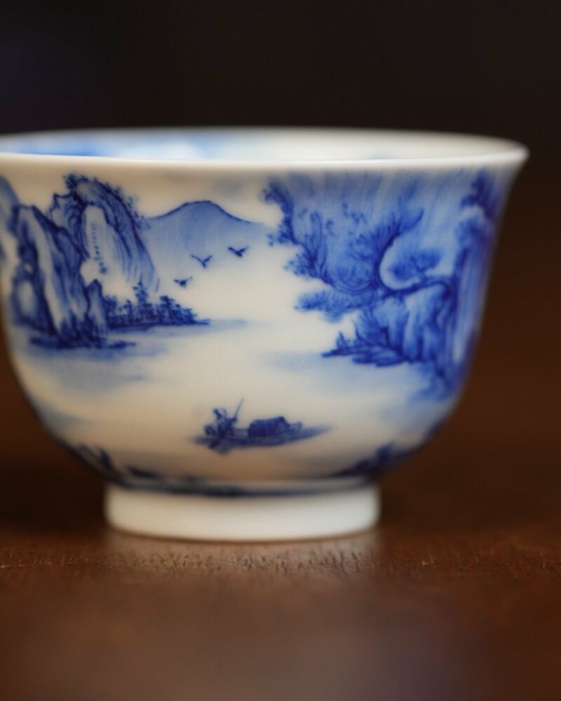 Hand-painted-Qinghua-Porcelain-Mountain-Landscape-75ml-Host-Cup9 Hand-painted Qinghua Porcelain Mountain Landscape 75ml Host Cup