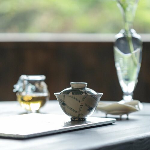 Handmade-Hand-painted-Qinghua-Powder-Glaze-Ceramic-Peony-120ml-Gaiwan1 Handmade Hand-painted Qinghua Powder Glaze Ceramic Peony 120ml Gaiwan