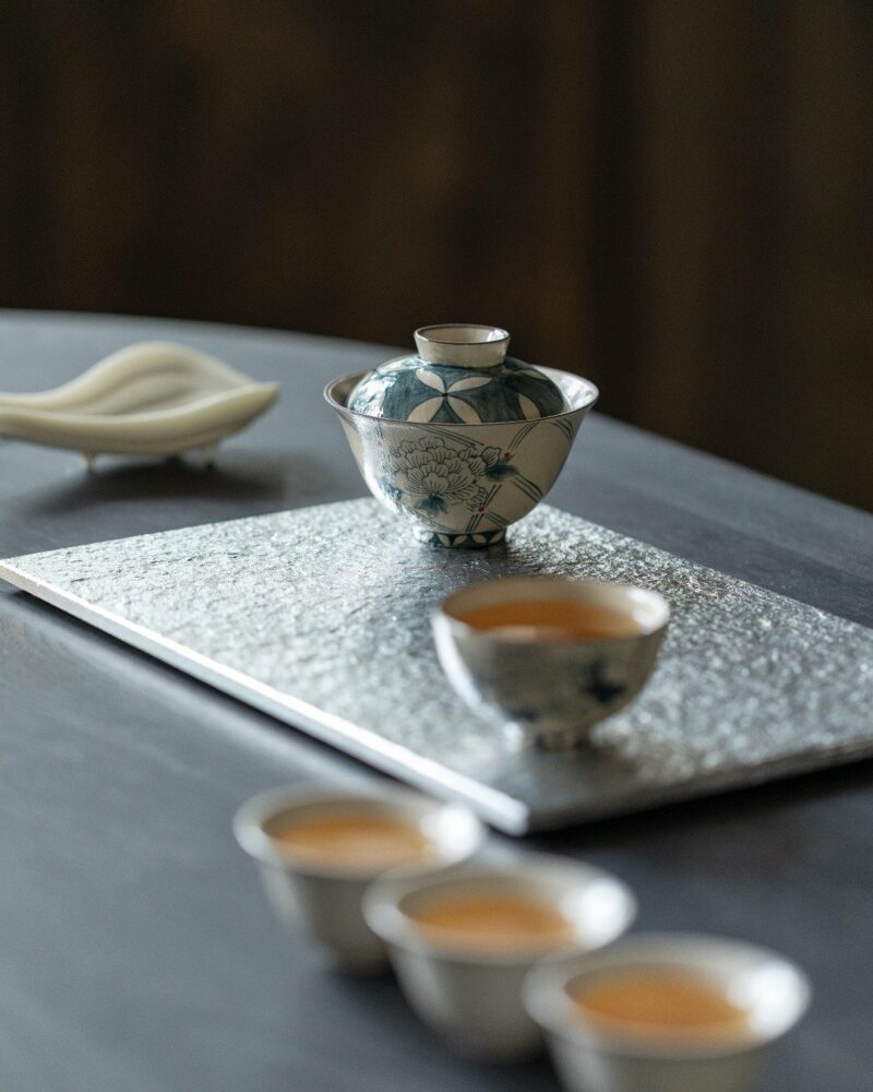 Handmade-Hand-painted-Qinghua-Powder-Glaze-Ceramic-Peony-120ml-Gaiwan3 Handmade Hand-painted Qinghua Powder Glaze Ceramic Peony 120ml Gaiwan