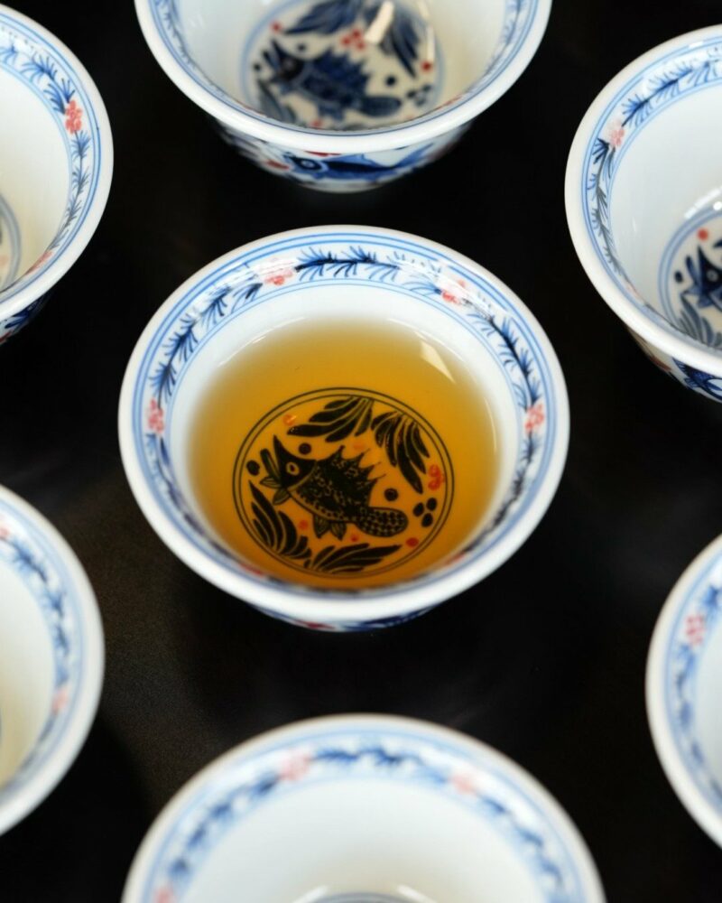 Handmade-Qinghua-Underglaze-Red-Porcelain-Fish-and-algae-50ml-Host-Cup2 Handmade Qinghua Underglaze Red Porcelain Fish and algae 50ml Host Cup