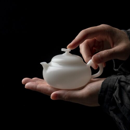 Jade-like-Porcelain-Thin-Body-Xi-Shi-Style-Kung-Fu-Tea-Icy-Jade-White-Porcelain-Eggplant-100ml-Chinese-Teapot1 Minimalist Thin Body Icy Jade White Porcelain Eggplant 100ml Chinese Teapot