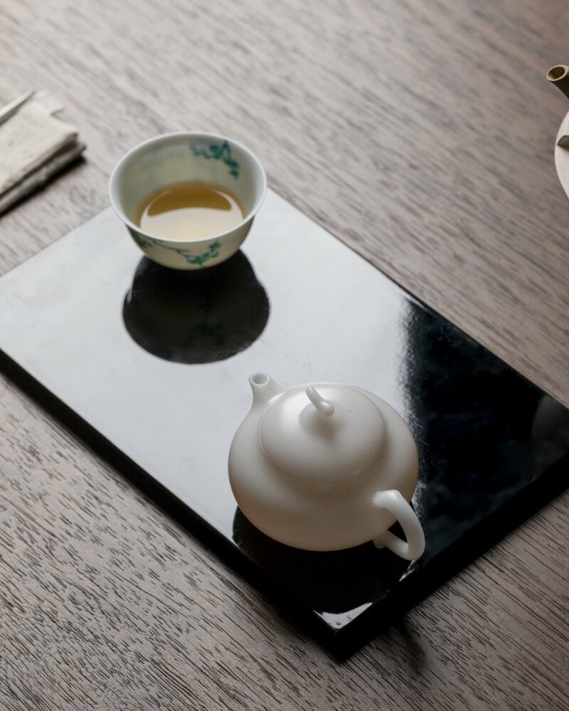 Jade-like-Porcelain-Thin-Body-Xi-Shi-Style-Kung-Fu-Tea-Icy-Jade-White-Porcelain-Eggplant-100ml-Chinese-Teapot5 Minimalist Thin Body Icy Jade White Porcelain Eggplant 100ml Chinese Teapot