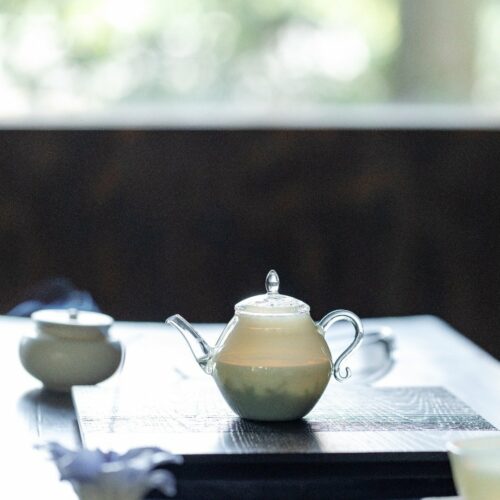 Minimalist Glass Jade-Like Moonlit 175ml Chinese Teapot
