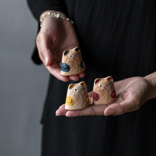 Creative Design Clay Playful Cat Tea Pet