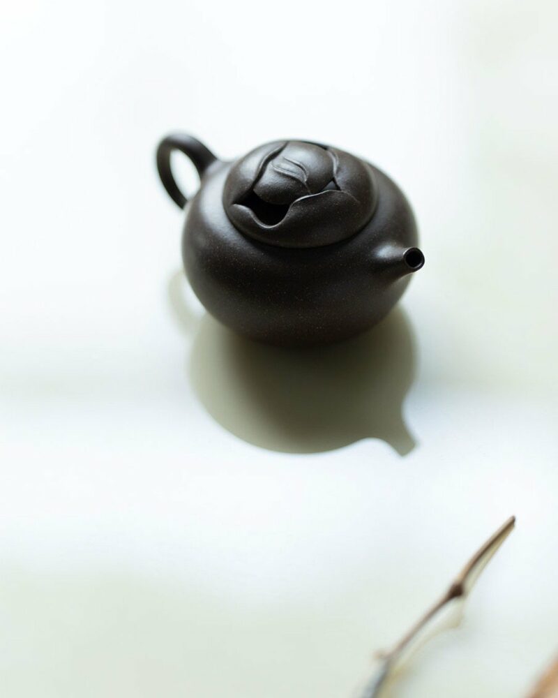 Half-Handmade-Qing-Hui-Zini-Yu-Lan-Leaf-Relief-120ml-Yixing-Teapot3-1 Half Handmade Qing Hui Zini Yu Lan Leaf Relief 120ml Yixing Teapot