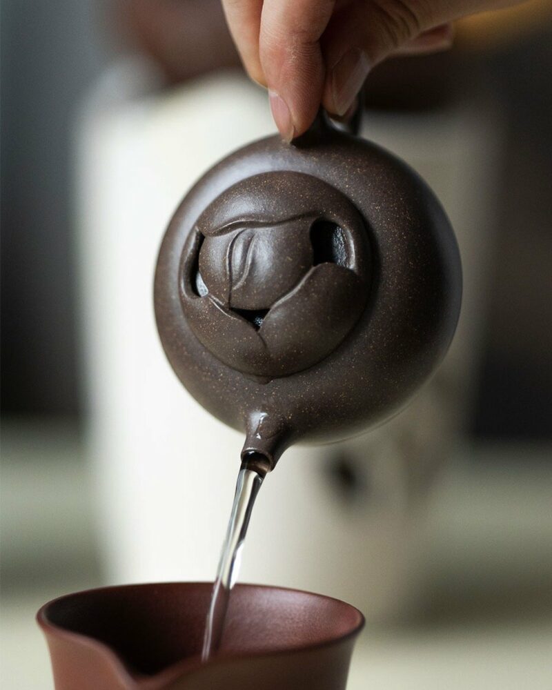 Half-Handmade-Qing-Hui-Zini-Yu-Lan-Leaf-Relief-120ml-Yixing-Teapot5 Half Handmade Qing Hui Zini Yu Lan Leaf Relief 120ml Yixing Teapot