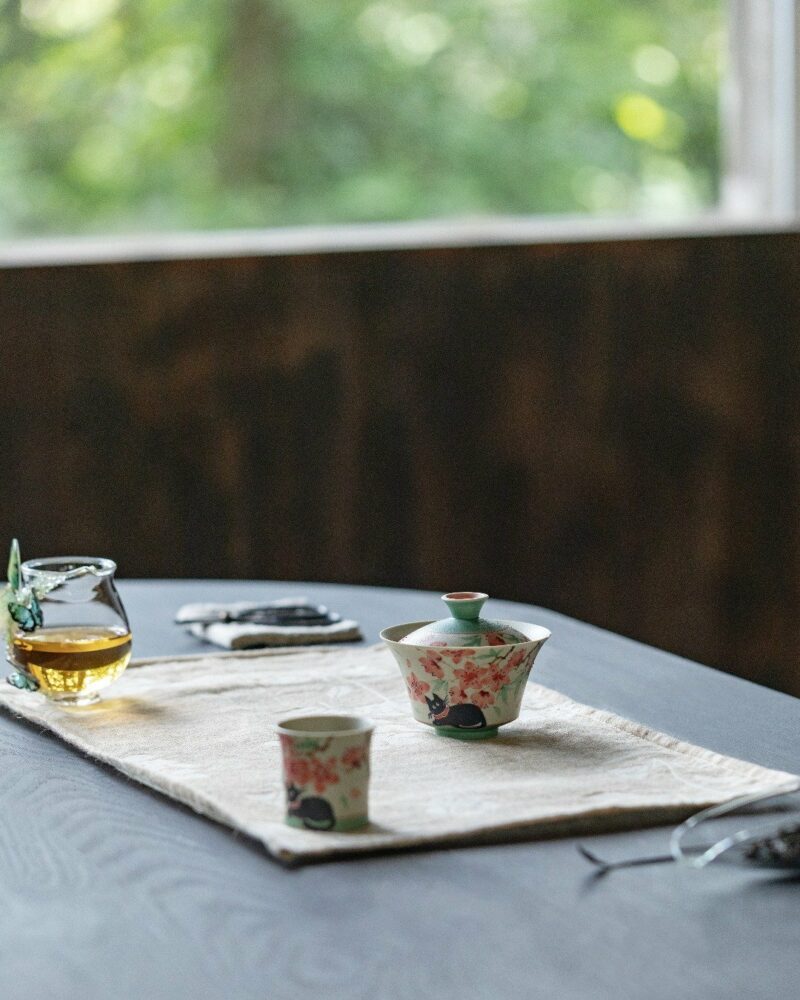 Hand-painted-Ceramic-Cat-Beneath-Falling-Cherry-Blossoms-100ml-Gaiwan1 Hand-painted Ceramic Cat Beneath Falling Cherry Blossoms 100ml Gaiwan