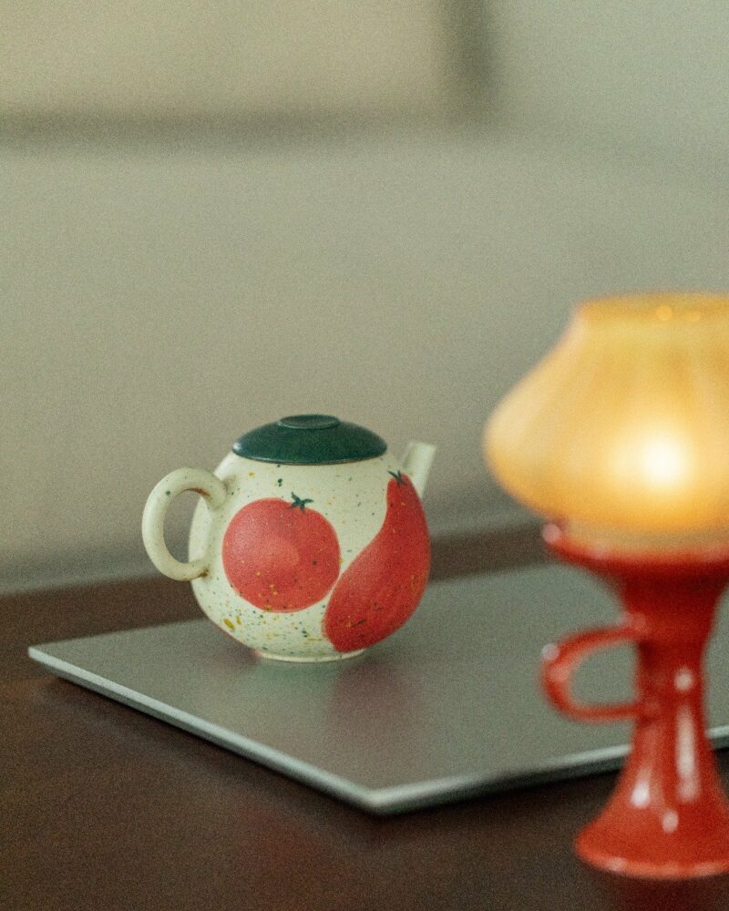 Hand-painted-Ceramic-Persimmon-and-Lucky-Dragon-Egg-140ml-Chinese-Teapot4 Hand-painted Ceramic Persimmon and Lucky Dragon Egg 140ml Chinese Teapot
