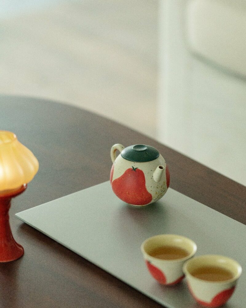 Hand-painted-Ceramic-Persimmon-and-Lucky-Dragon-Egg-140ml-Chinese-Teapot5 Hand-painted Ceramic Persimmon and Lucky Dragon Egg 140ml Chinese Teapot