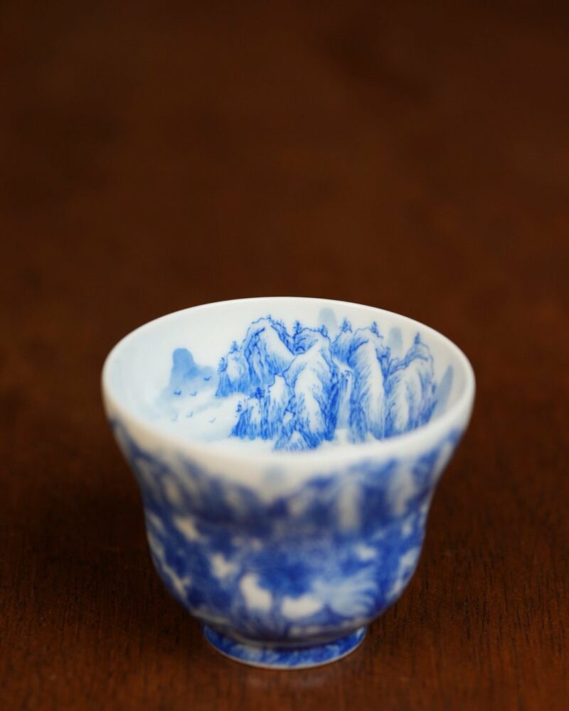Hand-painted-Qinghua-Porcelain-Landscape-90ml-Host-Cup3 Hand-painted Qinghua Porcelain Landscape 90ml Host Cup