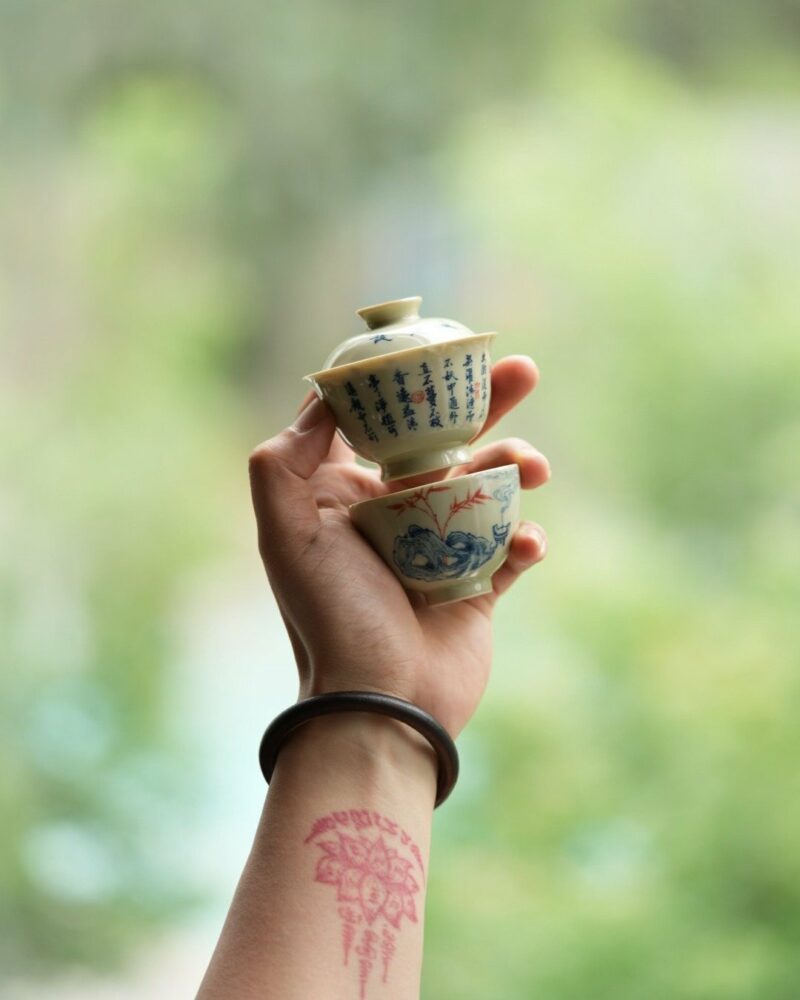 Hand-painted-Qinghua-Porcelain-Love-Lotus-Calligraphy-65ml-Gaiwan-Set1 Hand-painted Qinghua Porcelain Love Lotus Calligraphy 65ml Gaiwan Set