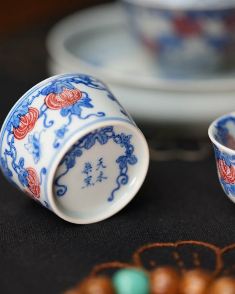 Hand-painted-Underglaze-Red-Ceramic-Blue-and-White-Pumpkin-Vines-75ml-Gaiwan-Set10 Hand-painted Underglaze Red Ceramic Blue and White Pumpkin Vines 75ml Gaiwan Set