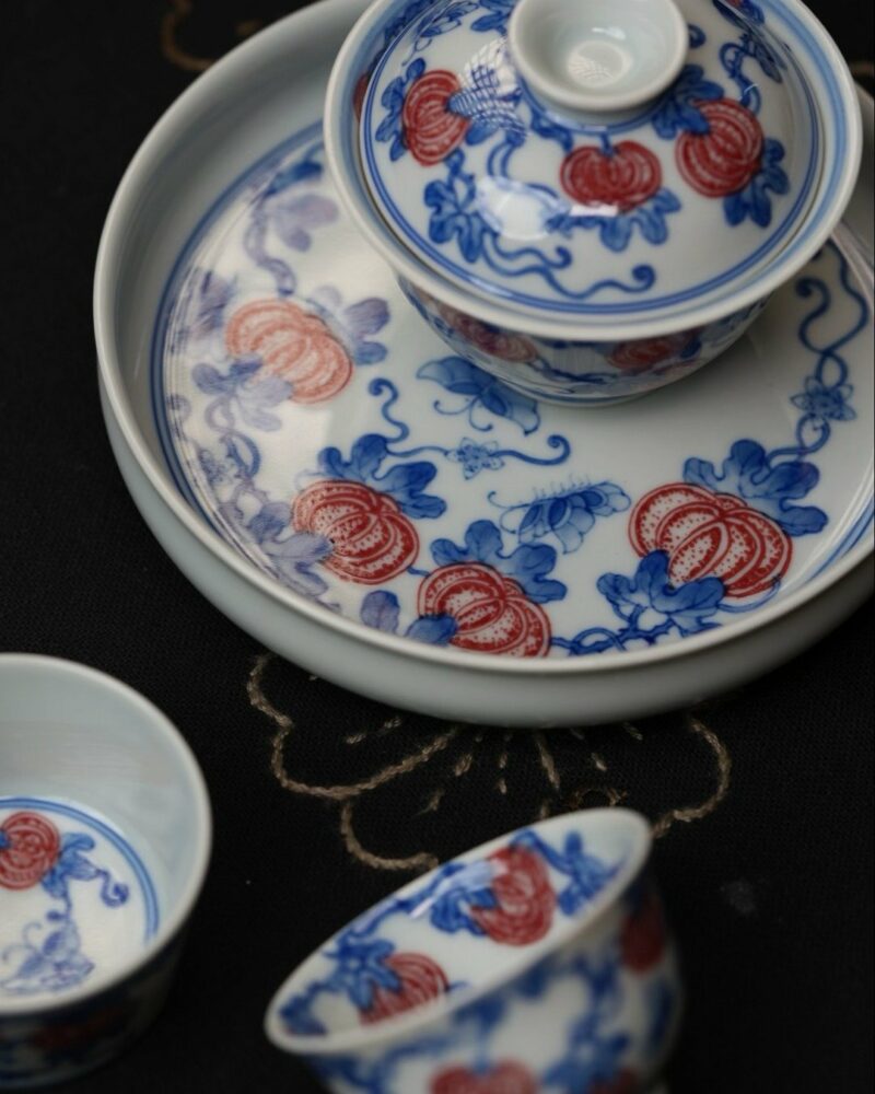 Hand-painted-Underglaze-Red-Ceramic-Blue-and-White-Pumpkin-Vines-75ml-Gaiwan-Set6 Hand-painted Underglaze Red Ceramic Blue and White Pumpkin Vines 75ml Gaiwan Set