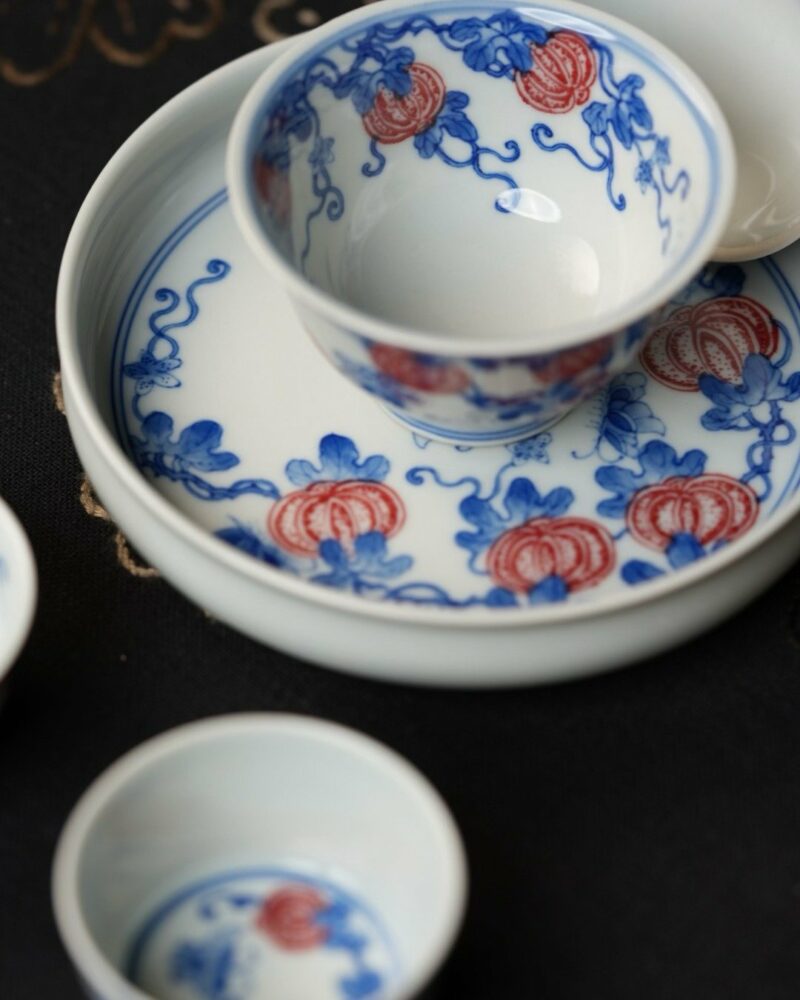 Hand-painted-Underglaze-Red-Ceramic-Blue-and-White-Pumpkin-Vines-75ml-Gaiwan-Set8 Hand-painted Underglaze Red Ceramic Blue and White Pumpkin Vines 75ml Gaiwan Set