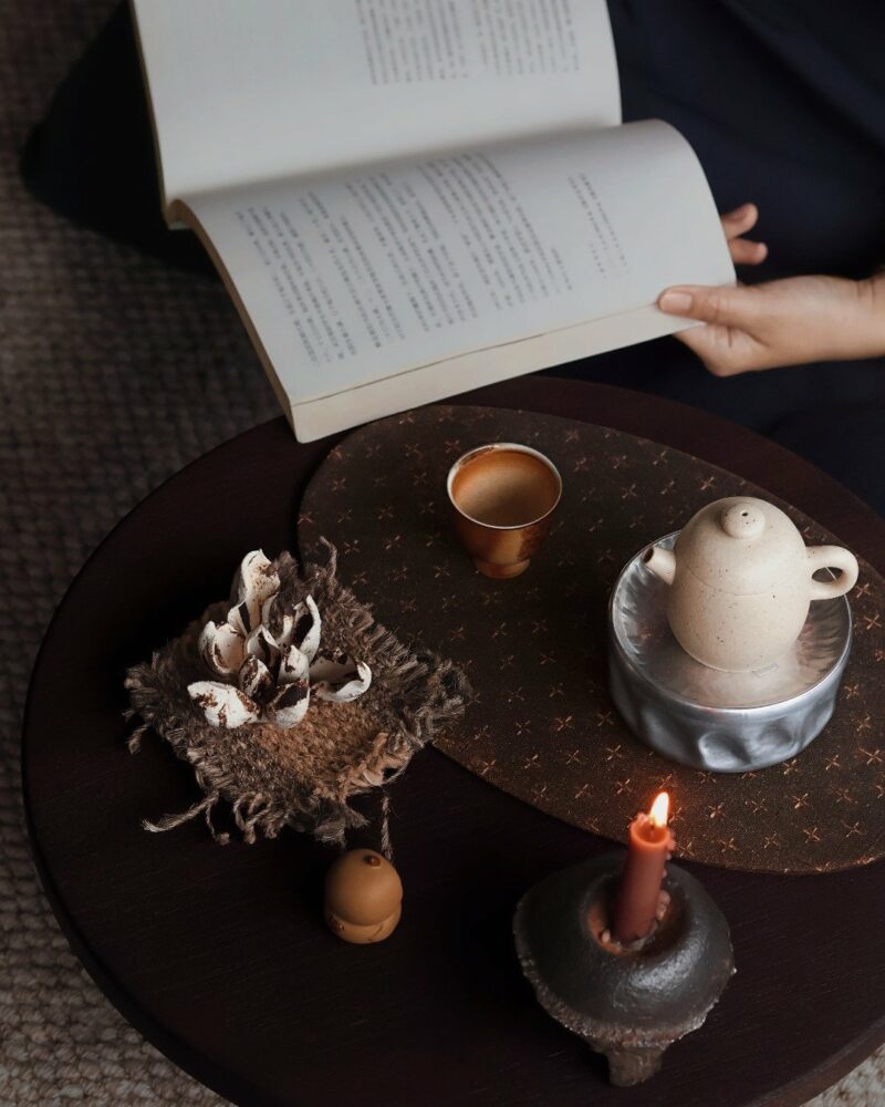 Handmade-Chinese-Style-Vintage-Style-Xiangyunsha-Silk-Dark-Brown-Cross-Stitch-Pattern-Tea-Mat1 Handmade Chinese Style Vintage Style Xiangyunsha Silk Dark Brown Cross-Stitch Pattern Tea Mat