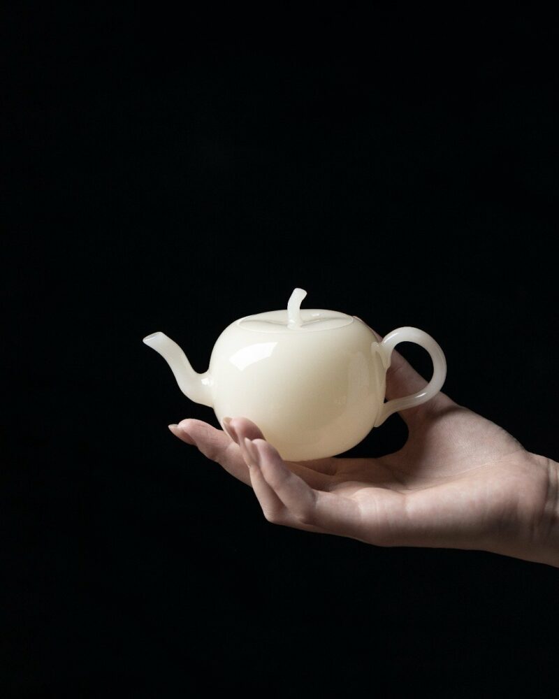 Minimalist-Bing-Zhong-Jade-Porcelain-Apple-Form-100ml-Chinese-Teapot1 Minimalist Bing Zhong Jade Porcelain Apple Form 100ml Chinese Teapot