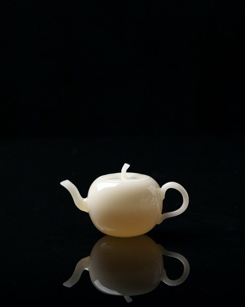 Minimalist-Bing-Zhong-Jade-Porcelain-Apple-Form-100ml-Chinese-Teapot3 Minimalist Bing Zhong Jade Porcelain Apple Form 100ml Chinese Teapot