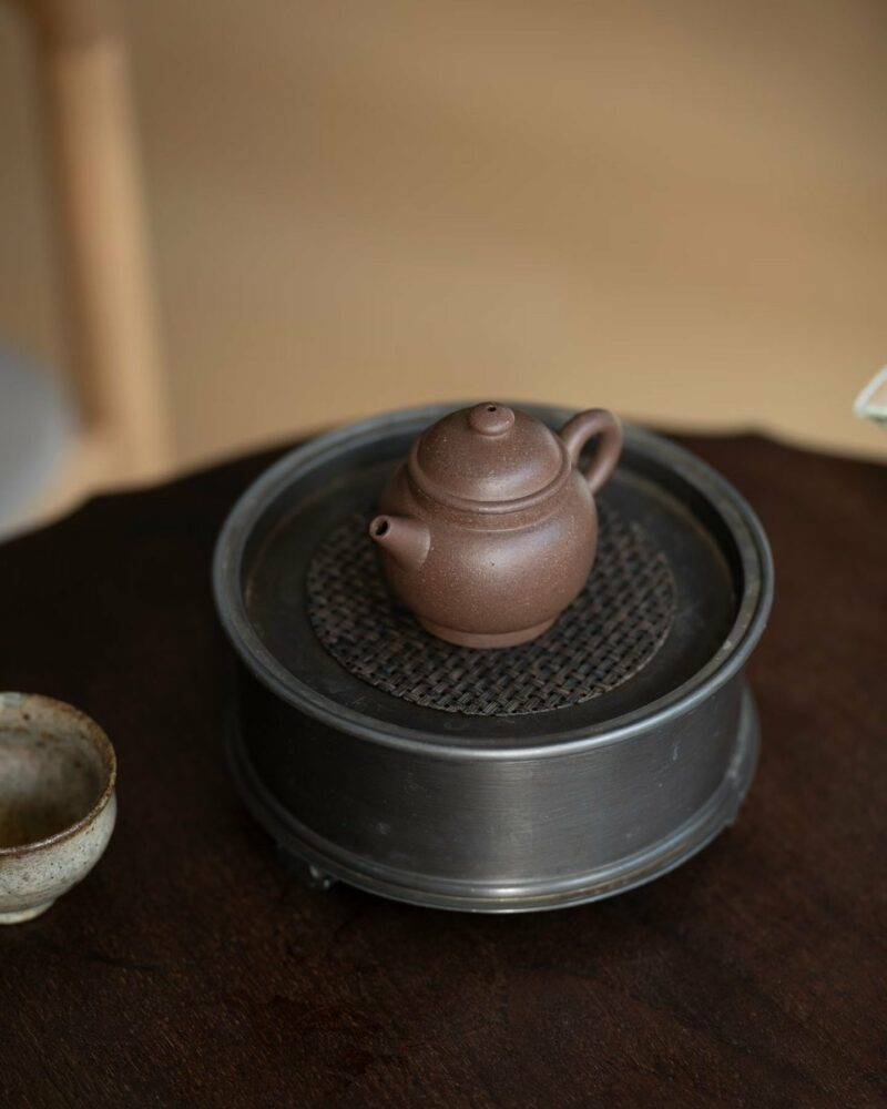 Tetera de Yixing «Gu Du Wu Ni Ju Lun Zhu» de 80 ml, totalmente hecha a mano. Reserva. Envío en 20 días.