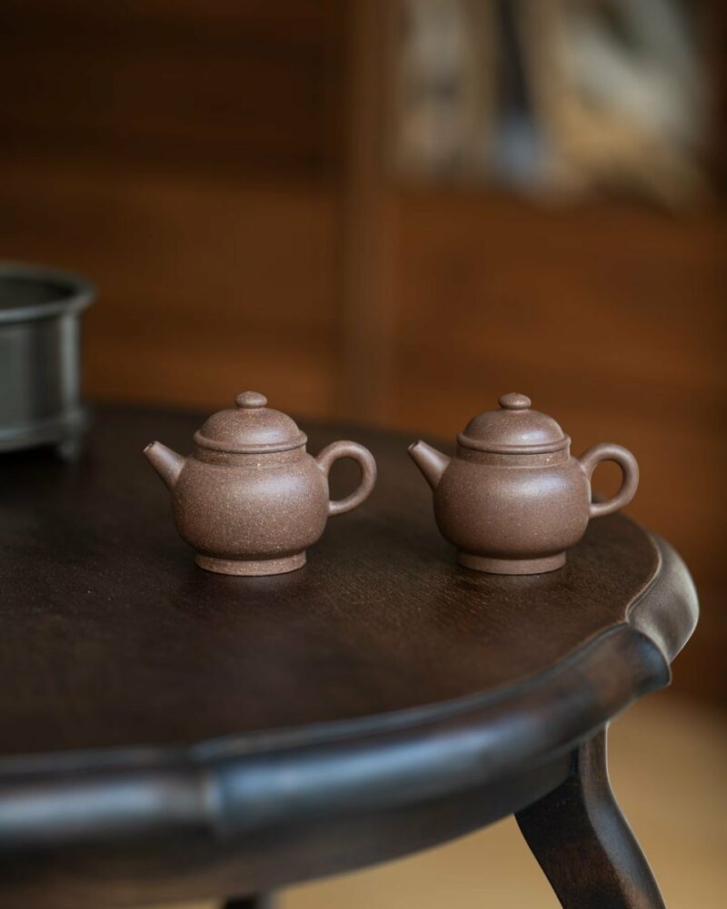 Tetera de Yixing «Gu Du Wu Ni Ju Lun Zhu» de 80 ml, totalmente hecha a mano. Reserva. Envío en 20 días.