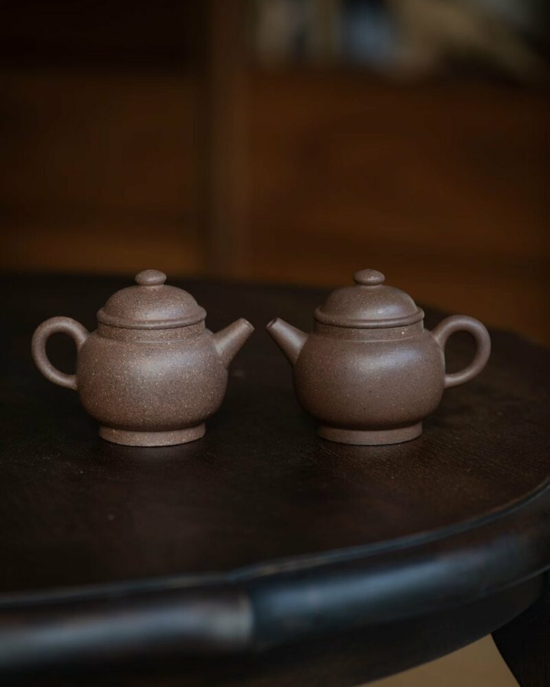 Tetera de Yixing «Gu Du Wu Ni Ju Lun Zhu» de 80 ml, totalmente hecha a mano. Reserva. Envío en 20 días.