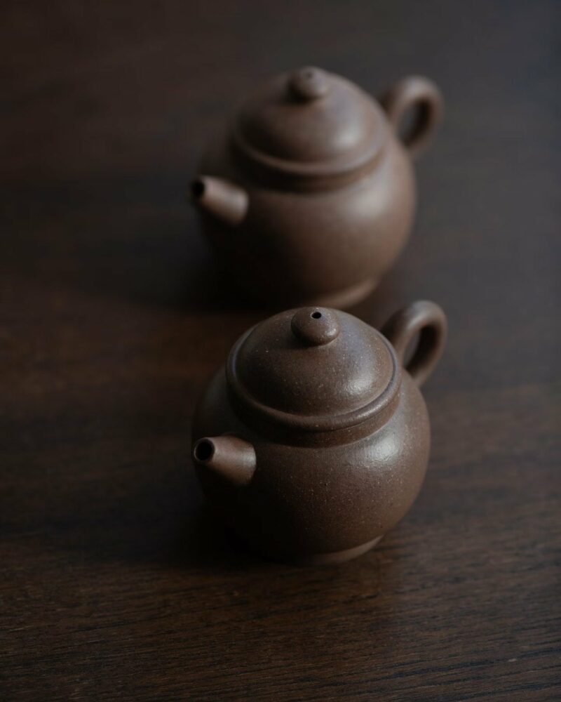 Tetera de Yixing «Gu Du Wu Ni Ju Lun Zhu» de 80 ml, totalmente hecha a mano. Reserva. Envío en 20 días.