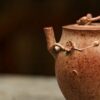 Tetera de Yixing «Duanni» de 90 cc, totalmente hecha a mano y cocida a leña, con relieve de ramas «Duanni»