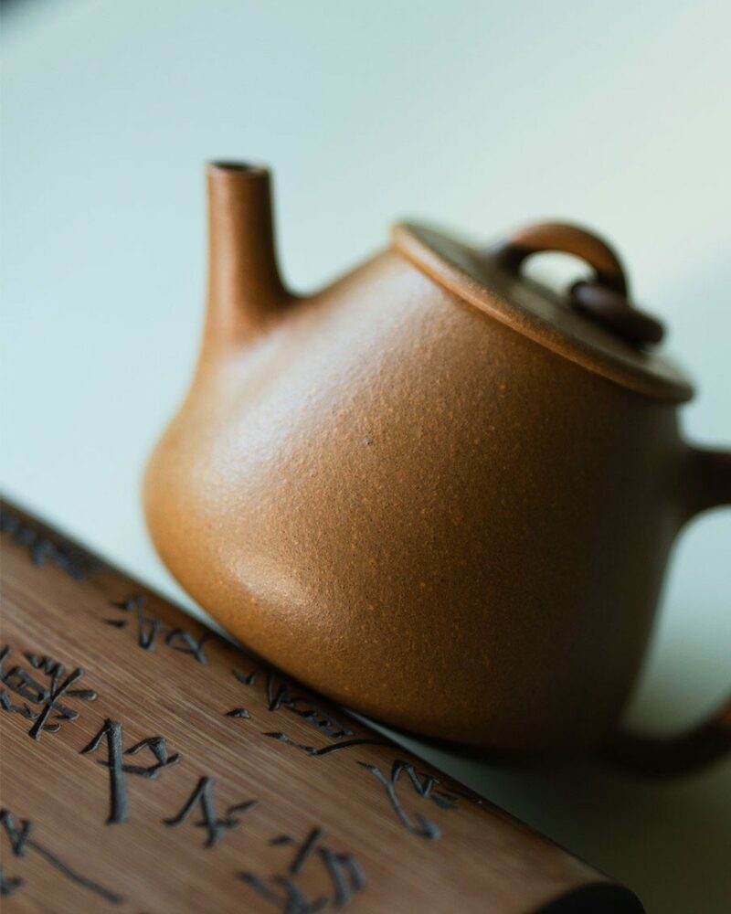 Half Handmade Duanni Tall Shi Piao 120ml Yixing Teapot