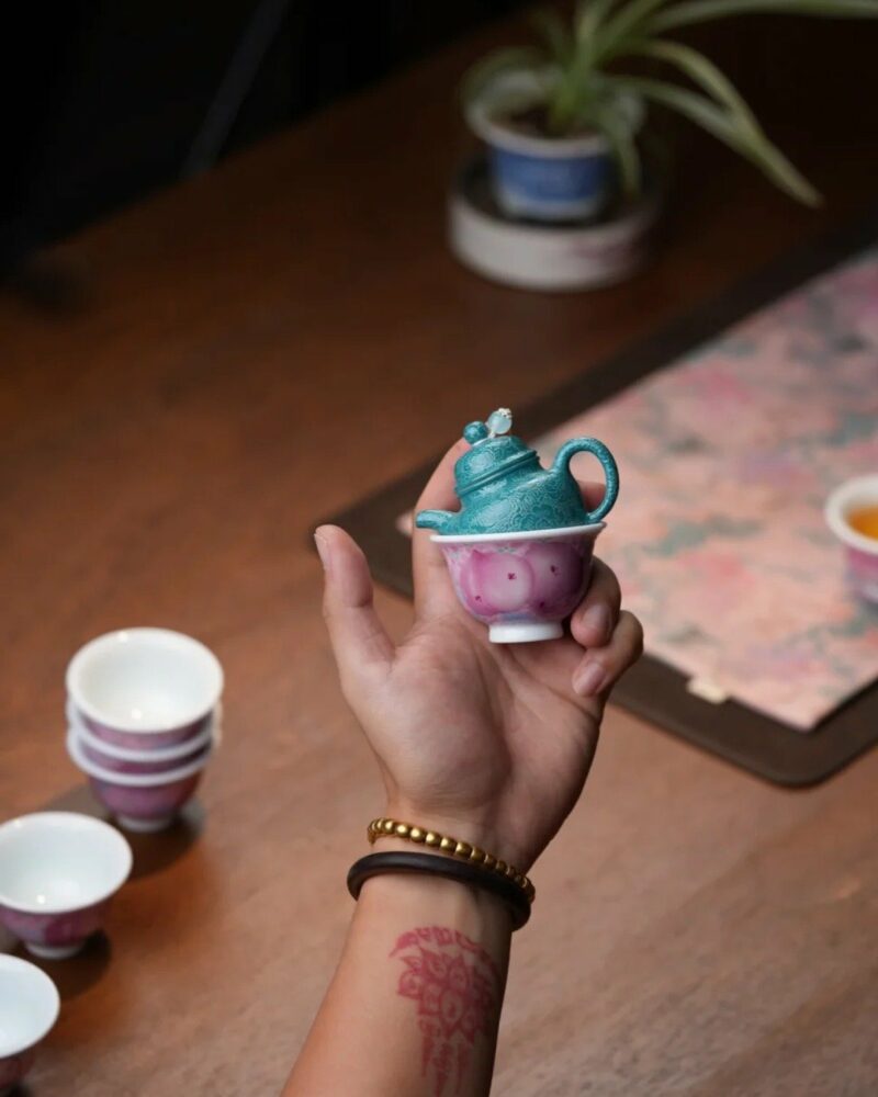 Hand-painted Chinese Style Porcelain Ruby-Red Famille Rose Longevity Peaches 50cc Host Cup