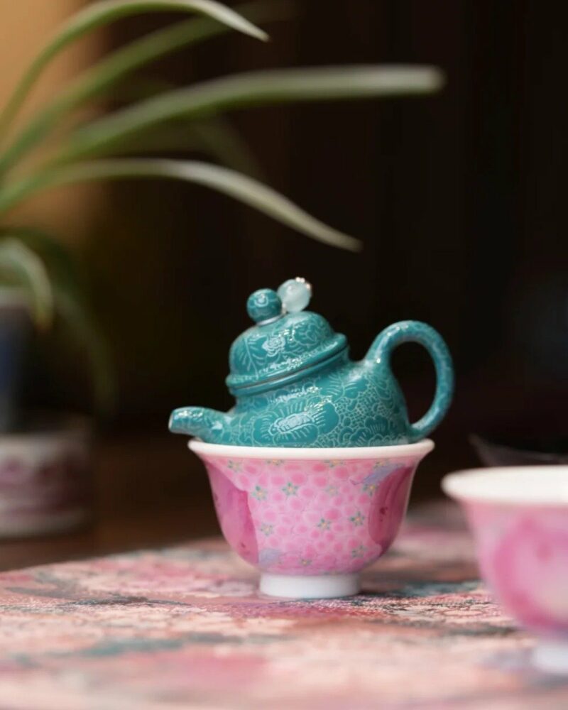 Hand-painted Chinese Style Porcelain Ruby-Red Famille Rose Longevity Peaches 50cc Host Cup