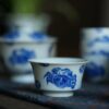 Hand-painted-Qinghua-Wood-kiln-Fired-Porcelain-Crab-Gaiwan-Set11 طقم غايوان على شكل سرطان البحر من البورسلين المطلي يدويًّا والمُصنَّع في فرن الخشب بجامعة تشينغهوا