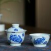 Hand-painted-Qinghua-Wood-kiln-Fired-Porcelain-Crab-Gaiwan-Set7 طقم غايوان على شكل سرطان البحر من البورسلين المطلي يدويًّا والمُصنَّع في فرن الخشب بجامعة تشينغهوا