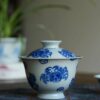 Hand-painted-Qinghua-Wood-kiln-Fired-Porcelain-Crab-Gaiwan-Set9 طقم غايوان على شكل سرطان البحر من البورسلين المطلي يدويًّا والمُصنَّع في فرن الخشب بجامعة تشينغهوا