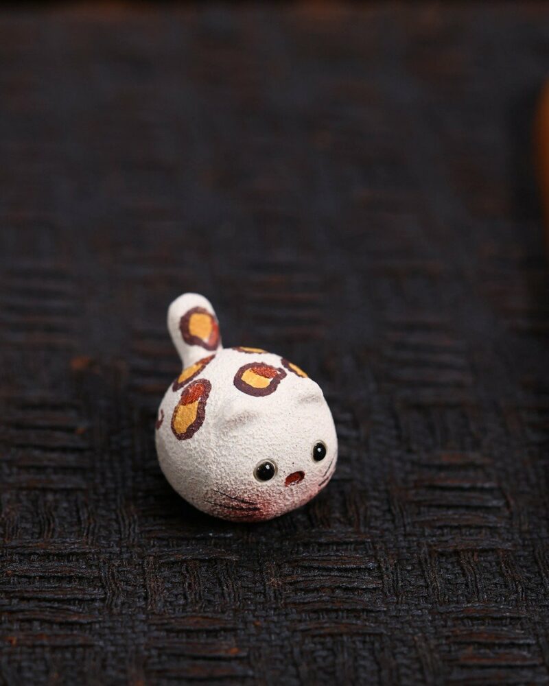 Handmade-Creative-Design-White-Duanni-Leopard-Pattern-Lucky-Cat-Tea-Pet6 Handmade Creative Design White Duanni Leopard Pattern Lucky Cat Tea Pet