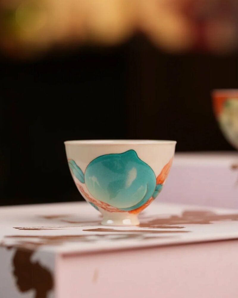 Handmade-Hand-painted-Chinese-Style-Porcelain-Longevity-Peach-Chicken-Heart-50ml-Host-Cup4 Handmade Hand-painted Chinese Style Porcelain Longevity Peach Chicken Heart 50ml Host Cup