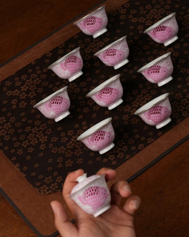 Handmade-Hand-painted-Porcelain-Ranchu-Fish-50cc-Host-Cup2 Handmade Hand-painted Porcelain Ranchu Fish 50cc Host Cup