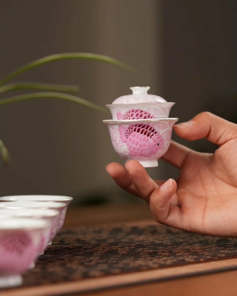 Handmade-Hand-painted-Porcelain-Ranchu-Fish-50cc-Host-Cup7 Handmade Hand-painted Porcelain Ranchu Fish 50cc Host Cup