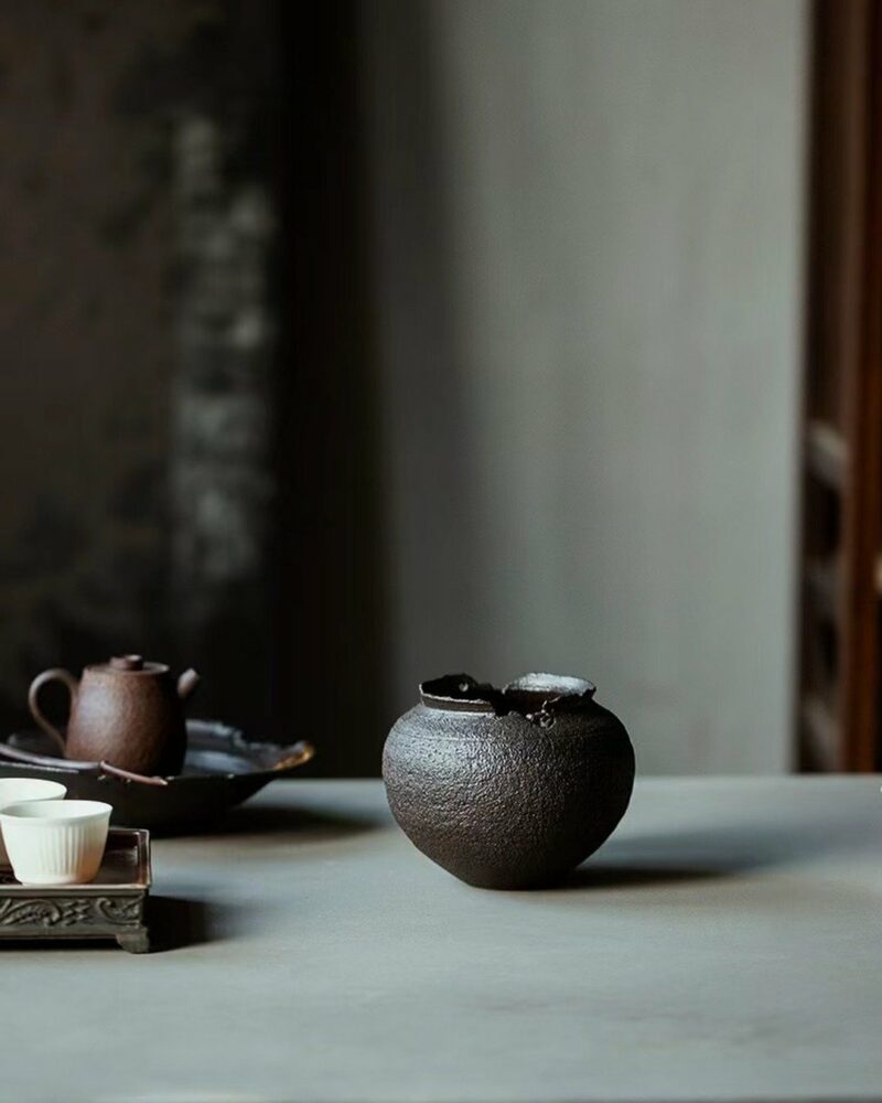 Cuenco para té de 500 ml, de cerámica rústica de estilo wabi-sabi, hecho a mano y cocido en horno de leña, color negro hollín 11 Cuenco para té de 500 ml, de cerámica ruda de estilo wabi-sabi, hecho a mano y cocido en horno de leña, de color negro hollín