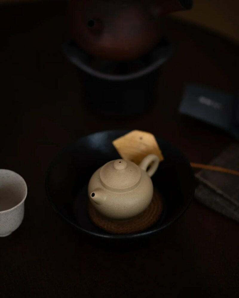 Half Handmade Ben Shan Lvni Ju Lun Zhu 65ml Yixing Teapot