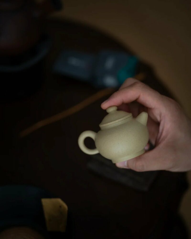 Half Handmade Ben Shan Lvni Ju Lun Zhu 65ml Yixing Teapot