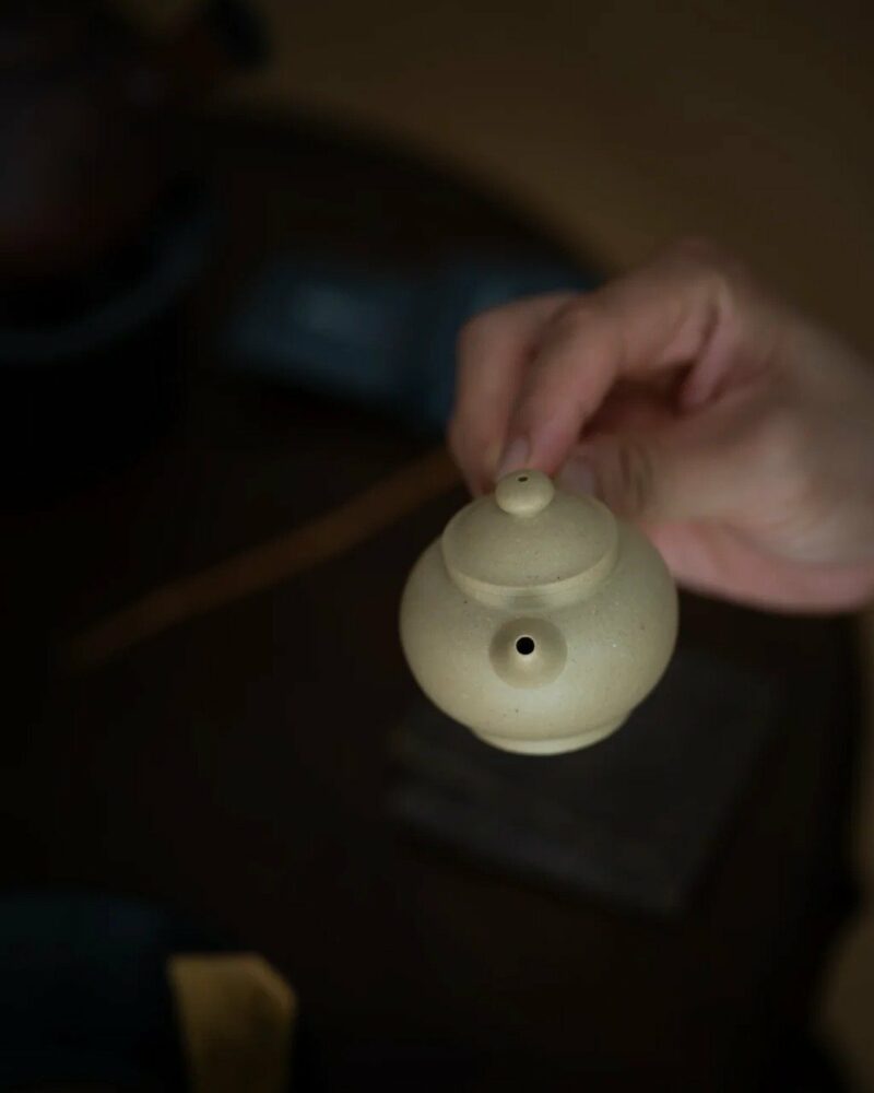 Half Handmade Ben Shan Lvni Ju Lun Zhu 65ml Yixing Teapot