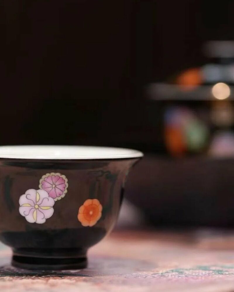 Handmade-Hand-painted-Colourful-Floral-Medallions-on-Black-70ml-Gaiwan-and-50ml-Cup-Gaiwan-Set5 Handmade Hand-painted Colourful Floral Medallions on Black 70ml Gaiwan and 50ml Cup Gaiwan Set