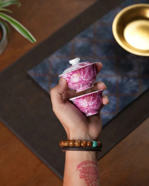 Handmade Hand-painted Overglaze decoration Ceramic Ruby Red Flying Dragon 70ml Gaiwan Set